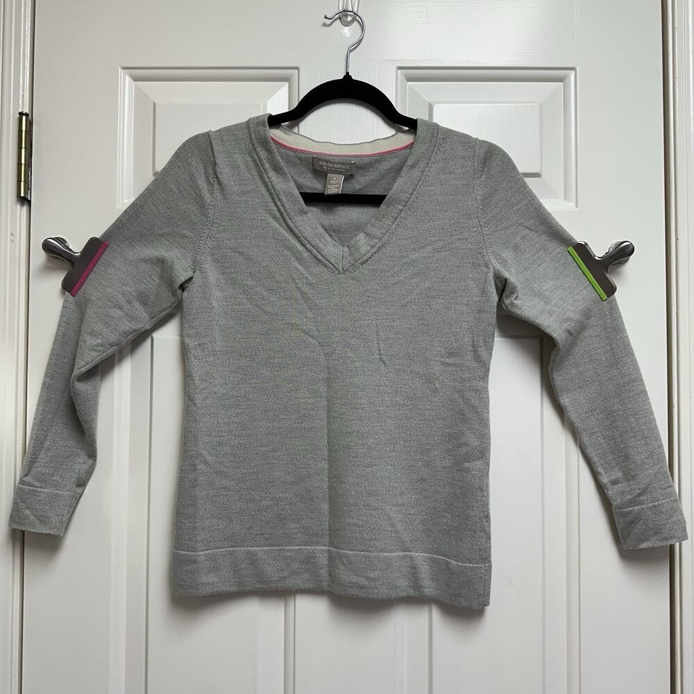 Banana Republic Extra Fine Merino Wool Grey V-Neck Sweater Norm Gorp Cottage